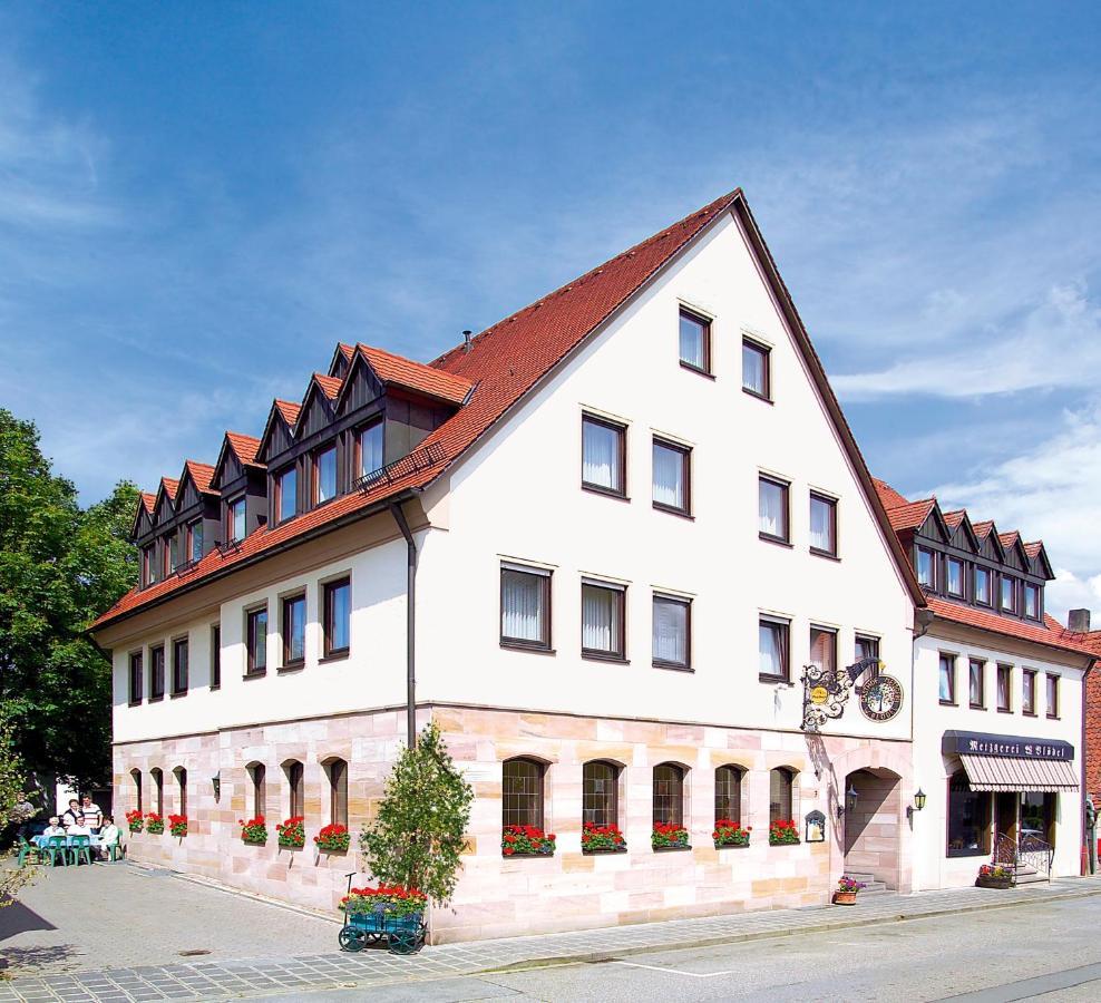 Bloedel Gasthof Gruener Baum Nürnberg Exteriör bild